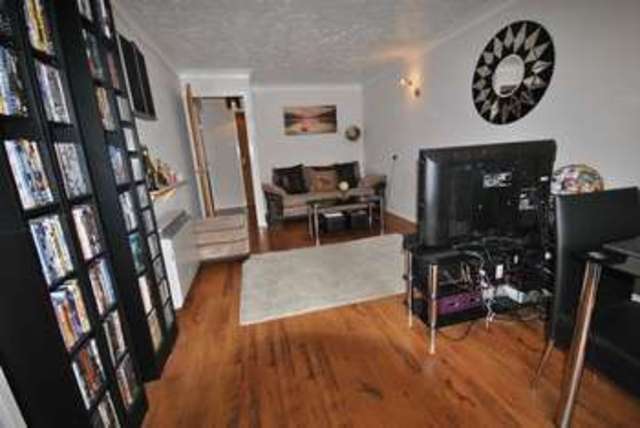 Image of 2 bedroom Flat for sale in Green Court Thorpe St. Andrew Norwich NR7 at Green Court Thorpe St Andrew Norwich, NR7 0LQ