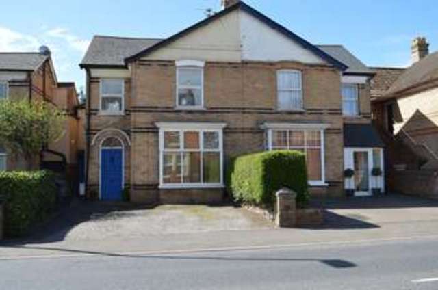  Image of 2 bedroom Flat to rent in Greenway Road Taunton TA2 at Greenway Road  Taunton, TA2 6LQ