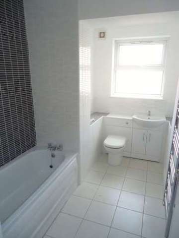  Image of 3 bedroom Flat to rent in Hardy Street Liverpool L1 at Grenville Court 8A Hardy Street Liverpool, L1 5EF