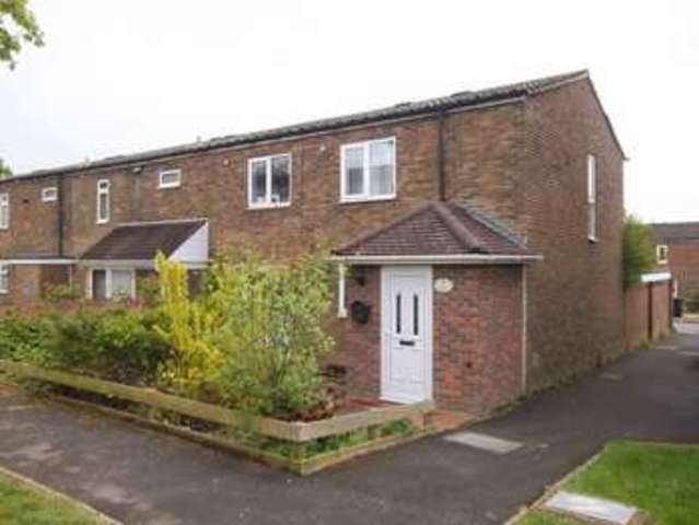  Image of 4 bedroom Detached house for sale in Guernsey Close Basingstoke RG24 at Guernsey Close  Basingstoke, RG24 9PS