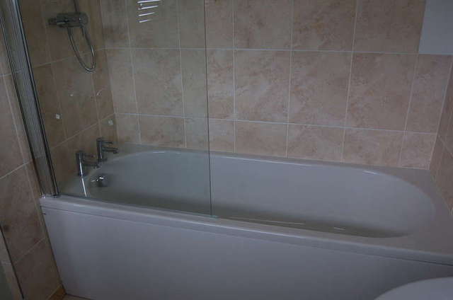  Image of 3 bedroom Detached house to rent in Gainsborough Drive Lowestoft NR32 at Lowestoft Suffolk Oulton, NR32 4NJ