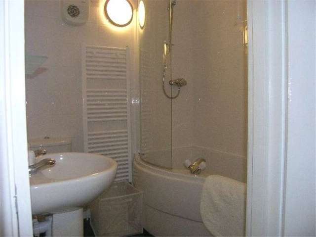  Image of 2 bedroom Flat to rent in Midwinter Place Hamilton Road Cambridge CB4 at CAMBRIDGE  Chesterton, CB4 1BW