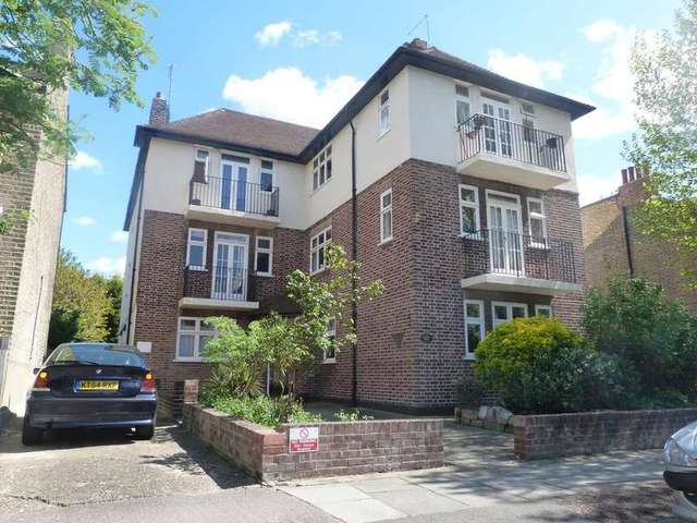  Image of 2 bedroom Flat for sale in Hamilton Road London SW19 at Hamilton Road  London, SW19 1JE