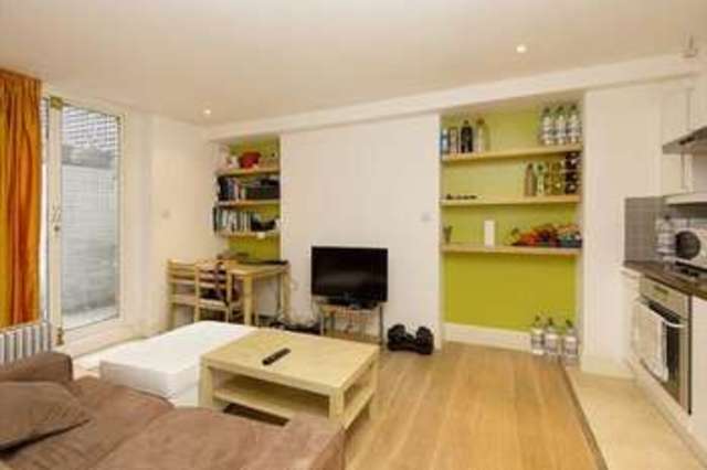  Image of Flat to rent in Hanbury Street London E1 at Hanbury Street  London, E1 6QR