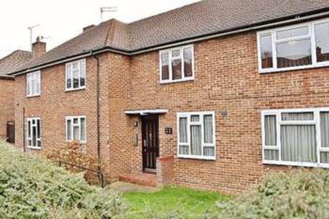 Image of 1 bedroom Flat for sale in Hanson Drive Loughton IG10 at Hanson Drive  Loughton, IG10 2EA