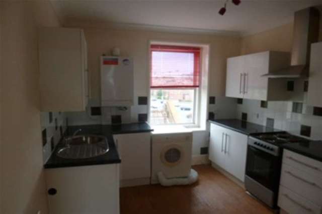  Image of 3 bedroom Flat to rent in Hardres Street Ramsgate CT11 at Ramsgate, CT11 8QD