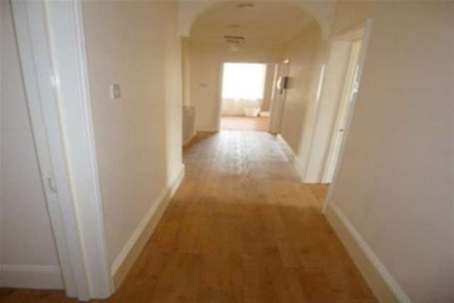  Image of 3 bedroom Flat to rent in Hardres Street Ramsgate CT11 at Ramsgate, CT11 8QD