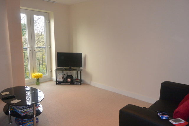  Image of 2 bedroom Apartment to rent in Harrogate Road Idle Bradford BD2 at Harrogate Road  Bradford, BD2 3HA