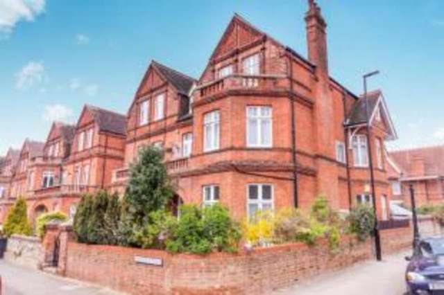  Image of 2 bedroom Flat for sale in Hartfield Road Eastbourne BN21 at Eastbourne East Sussex Eastbourne, BN21 2AP