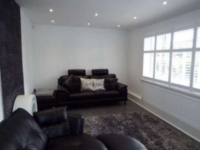  Image of 2 bedroom Maisonette for sale in Harvey Road Northolt UB5 at Northolt  Northolt, UB5 6QT