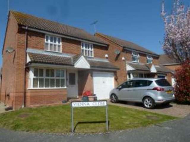  Image of 3 bedroom Detached house for sale in Vienna Close Dovercourt Harwich CO12 at Harwich Essex Dovercourt, CO12 3SL