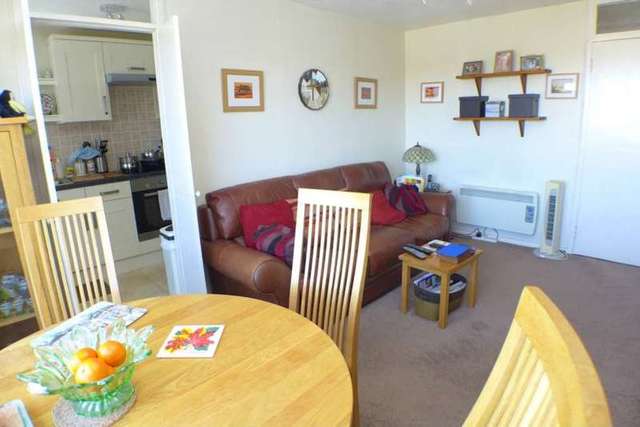  Image of 1 bedroom Flat for sale in Hatherley Road Sidcup DA14 at Hatherley Road  Sidcup, DA14 4AX