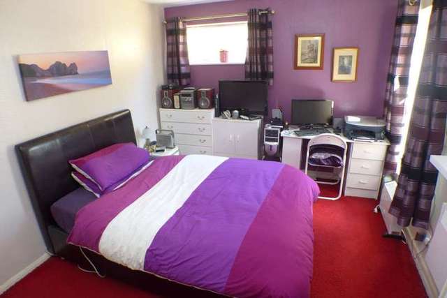  Image of 1 bedroom Flat for sale in Hatherley Road Sidcup DA14 at Hatherley Road  Sidcup, DA14 4AX