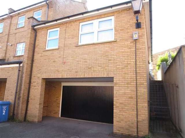  Image of 2 bedroom Bungalow for sale in Haworth Court Belvedere Place Scarborough YO11 at Scarborough, YO11 2QQ