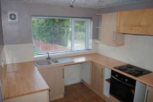  Image of 3 bedroom Semi-Detached house for sale in Hawthorn Avenue Immingham DN40 at Hawthorn Avenue  Immingham, DN40 1AR