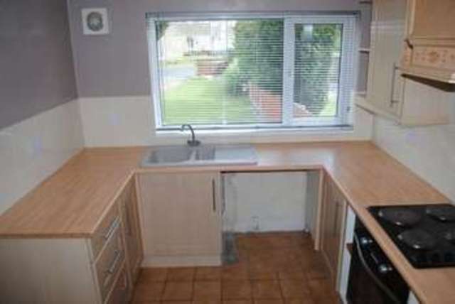  Image of 3 bedroom Semi-Detached house for sale in Hawthorn Avenue Immingham DN40 at Hawthorn Avenue  Immingham, DN40 1AR