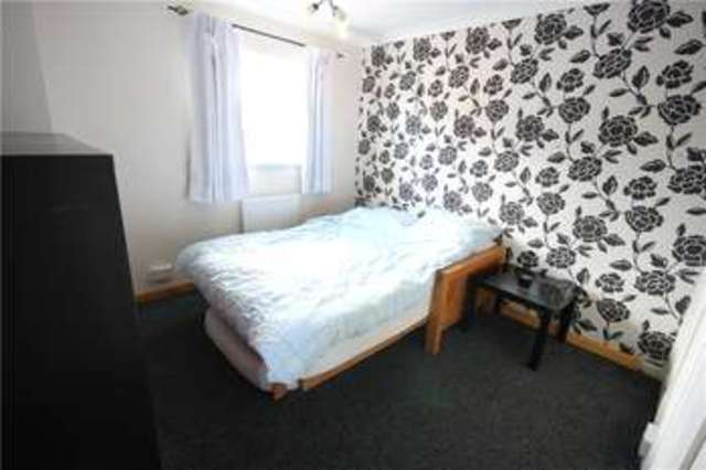  Image of 3 bedroom Semi-Detached house for sale in Hawthorn Road Hook Heath Woking GU22 at Woking  Woking, GU22 0BG