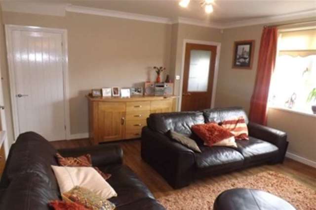  Image of 2 bedroom Detached house to rent in Hawthorne Road Willenhall WV12 at Willenhall, WV12 5LS
