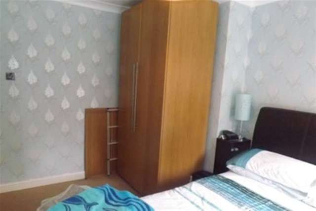  Image of 2 bedroom Detached house to rent in Hawthorne Road Willenhall WV12 at Willenhall, WV12 5LS