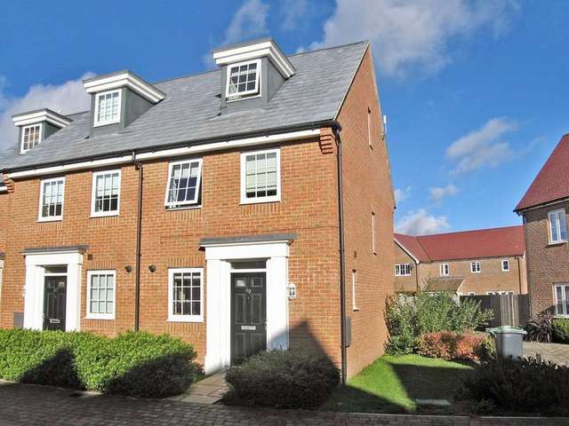  Image of 3 bedroom Town House to rent in Hazen Road Kings Hill West Malling ME19 at Kings Hill, ME19 4JU