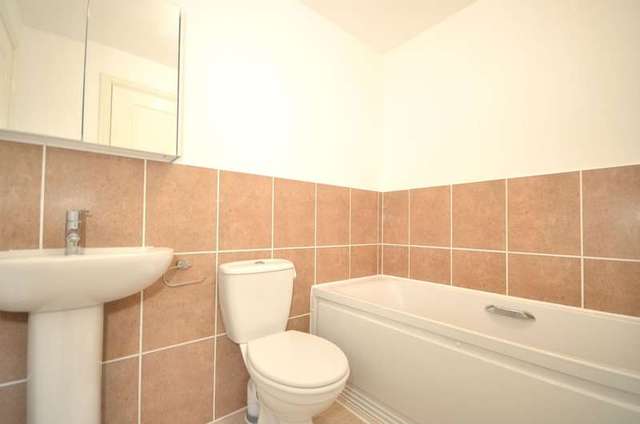  Image of 3 bedroom Town House to rent in Hazen Road Kings Hill West Malling ME19 at Kings Hill, ME19 4JU
