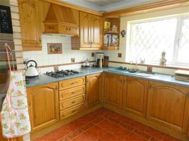  Image of 4 bedroom Detached house for sale in Heathfield Drive Bloxwich Walsall WS3 at Bloxwich, WS3 3NN