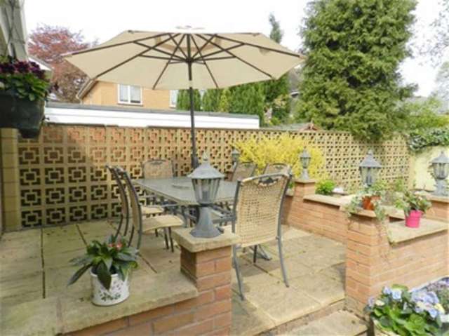  Image of 4 bedroom Detached house for sale in Heathfield Drive Bloxwich Walsall WS3 at Bloxwich, WS3 3NN