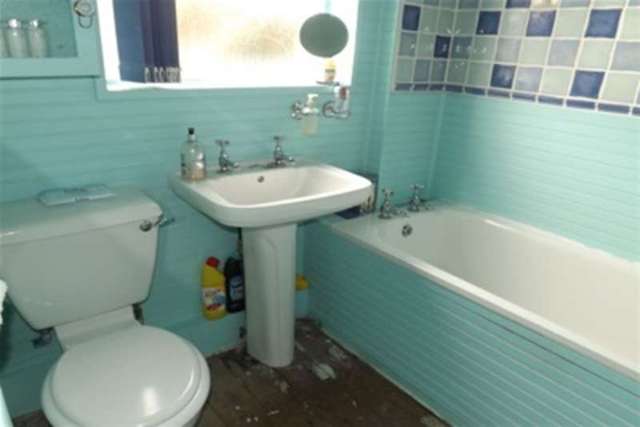  Image of 2 bedroom Terraced house to rent in Heathway Avenue Blackpool FY3 at Blackpool, FY3 8HE