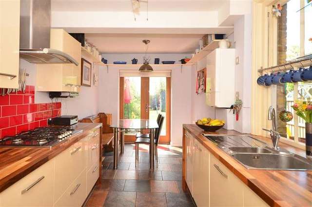  Image of 3 bedroom Terraced house for sale in Heaton Road Canterbury CT1 at Canterbury Kent Canterbury, CT1 3PY