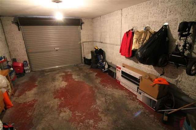  Image of 3 bedroom Town House for sale in Hebble Lane Halifax HX3 at Ovenden, HX3 5JL