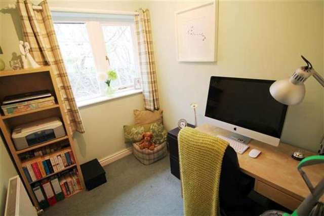  Image of 3 bedroom Town House for sale in Hebble Lane Halifax HX3 at Ovenden, HX3 5JL