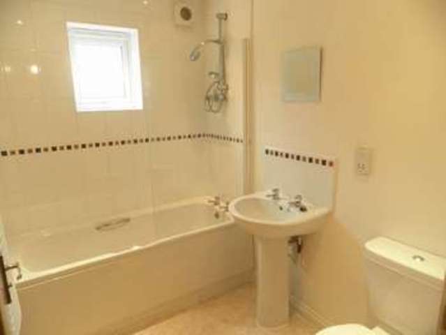  Image of 2 bedroom Flat to rent in Hendon Rise Nottingham NG3 at Hendon Court, Hendon Rise Mapperley Nottingham, NG3 3AQ