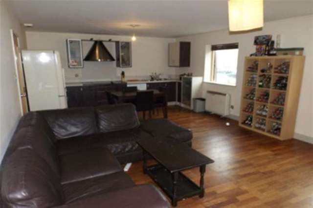  Image of 2 bedroom Flat to rent in Henke Court Cardiff CF10 at Cardiff, CF10 4EL