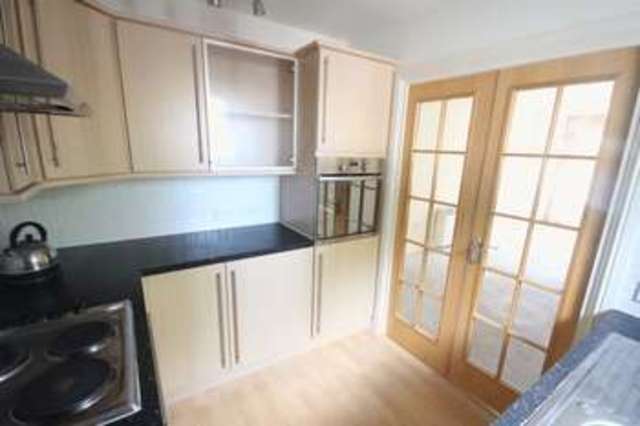  Image of 2 bedroom Flat for sale in Henleaze Road Henleaze Bristol BS9 at Henleaze Road Henleaze Bristol, BS9 4NJ