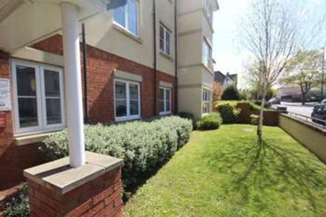  Image of 2 bedroom Flat for sale in Henleaze Road Henleaze Bristol BS9 at Henleaze Road Henleaze Bristol, BS9 4NJ