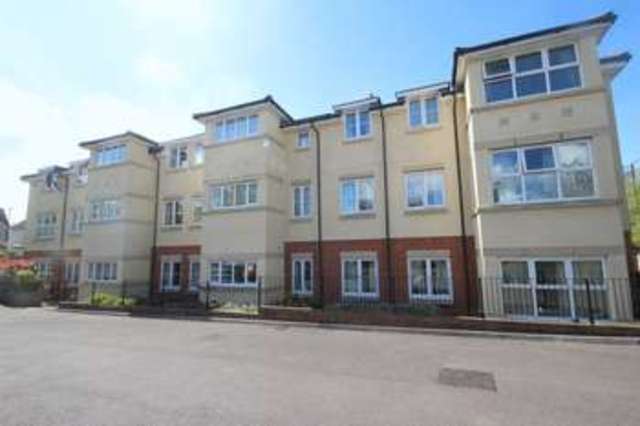  Image of 2 bedroom Flat for sale in Henleaze Road Henleaze Bristol BS9 at Henleaze Road Henleaze Bristol, BS9 4NJ