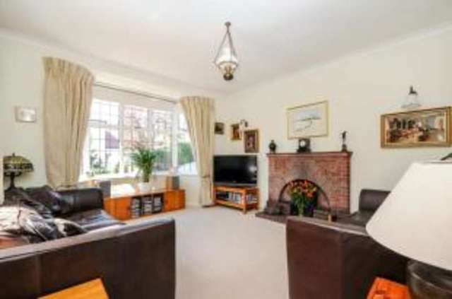  Image of 5 bedroom Detached house for sale in Henville Road Bromley BR1 at Bromley  Bromley, BR1 3HX