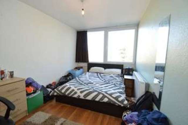  Image of 2 bedroom Flat for sale in High Kingsdown Kingsdown Bristol BS2 at High Kingsdown Kingsdown Bristol, BS2 8DG