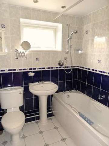  Image of 1 bedroom Flat to rent in High Meadow Hathern Loughborough LE12 at High Meadow Hathern Loughborough, LE12 5HW