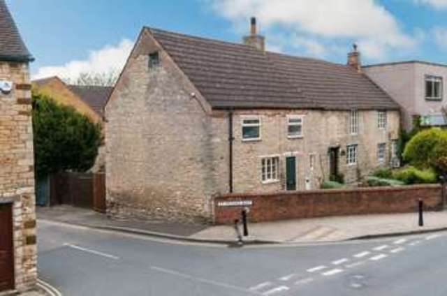  Image of 3 bedroom Terraced house for sale in High Street Irthlingborough Wellingborough NN9 at High Street Irthlingborough Wellingborough, NN9 5TE
