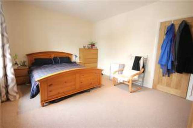  Image of 3 bedroom End of Terrace for sale in High Street Old Woking Woking GU22 at Old Woking Woking Old Woking, GU22 9LW