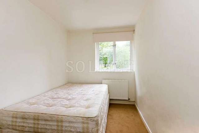  Image of 3 bedroom Ground Flat to rent in Highbury Quadrant London N5 at Highbury Quadrant  Arsenal, N5 2TD