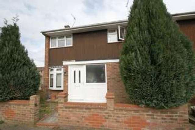  Image of 3 bedroom Detached house for sale in Cheviots Hemel Hempstead HP2 at Cheviots Highfield Hemel Hempstead, HP2 5RD