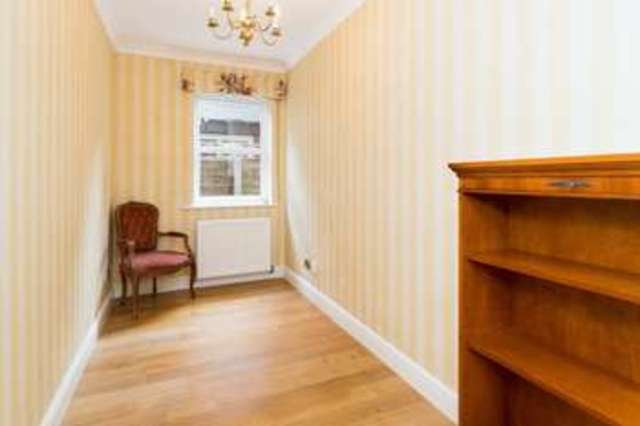  Image of 5 bedroom Detached house for sale in Highfield Road Hertford SG13 at Highfield Road  Hertford, SG13 8BH
