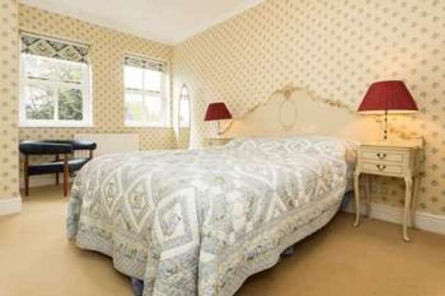 Image of 5 bedroom Detached house for sale in Highfield Road Hertford SG13 at Highfield Road  Hertford, SG13 8BH