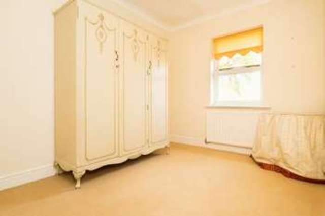  Image of 5 bedroom Detached house for sale in Highfield Road Hertford SG13 at Highfield Road  Hertford, SG13 8BH
