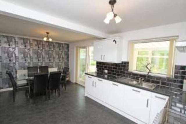  Image of 4 bedroom Detached house for sale in Highland Road New Whittington Chesterfield S43 at New Whittington Chesterfield Brimington, S43 2EZ