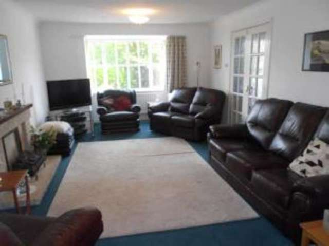  Image of 4 bedroom Detached house for sale in Hillesden Avenue Elstow Bedford MK42 at Bedford Bedfordshire Elstow, MK42 9AJ