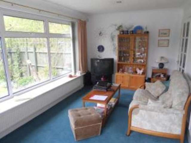  Image of 4 bedroom Detached house for sale in Hillesden Avenue Elstow Bedford MK42 at Bedford Bedfordshire Elstow, MK42 9AJ