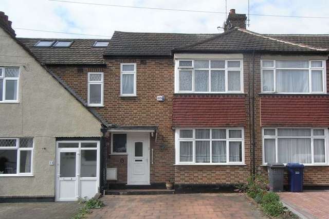  Image of 3 bedroom Terraced house for sale in Hillier Close New Barnet Barnet EN5 at Hillier Close New Barnet New Barnet, EN5 1BE